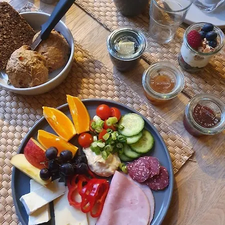Oda ve Kahvaltı Edelsminde 2*