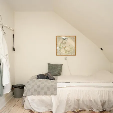 Edelsminde Bed & Breakfast 2*