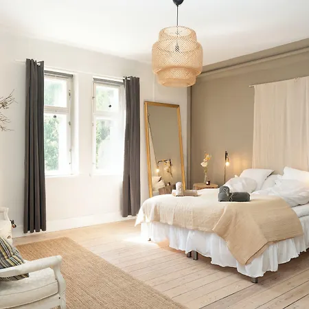 Bed & Breakfast Edelsminde 2*